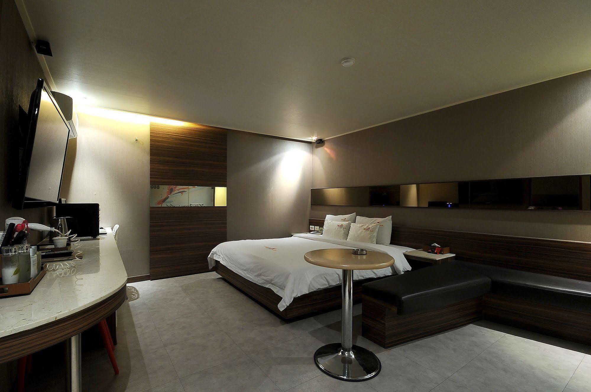 2 Heaven Hotel Busan Exterior foto